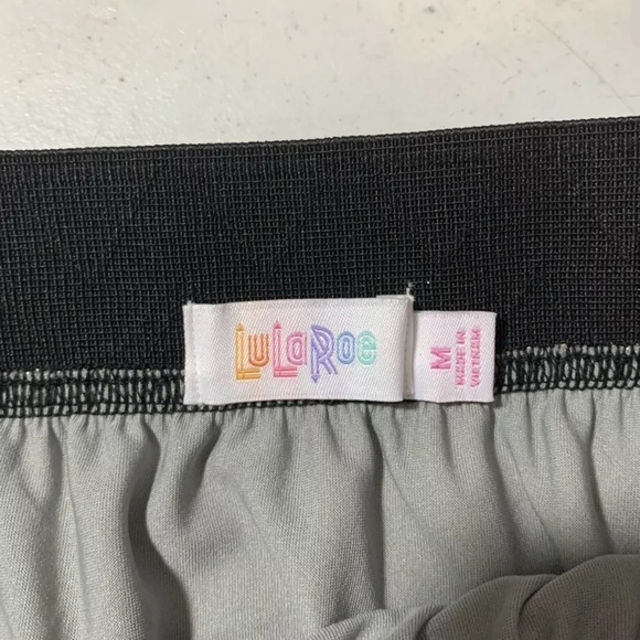 Lularoe womens Lola skirt elegant collect. Size M - Picture 2 of 4